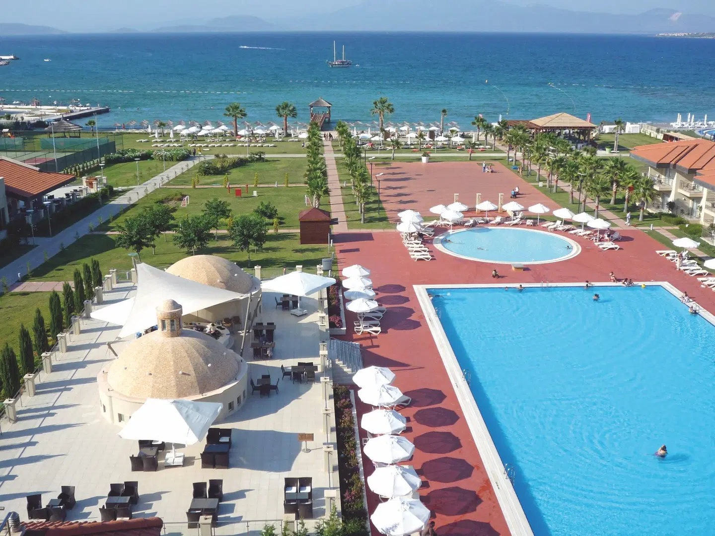 Radisson Blu Resort & Spa, Cesme OUTDOOR_POOL
