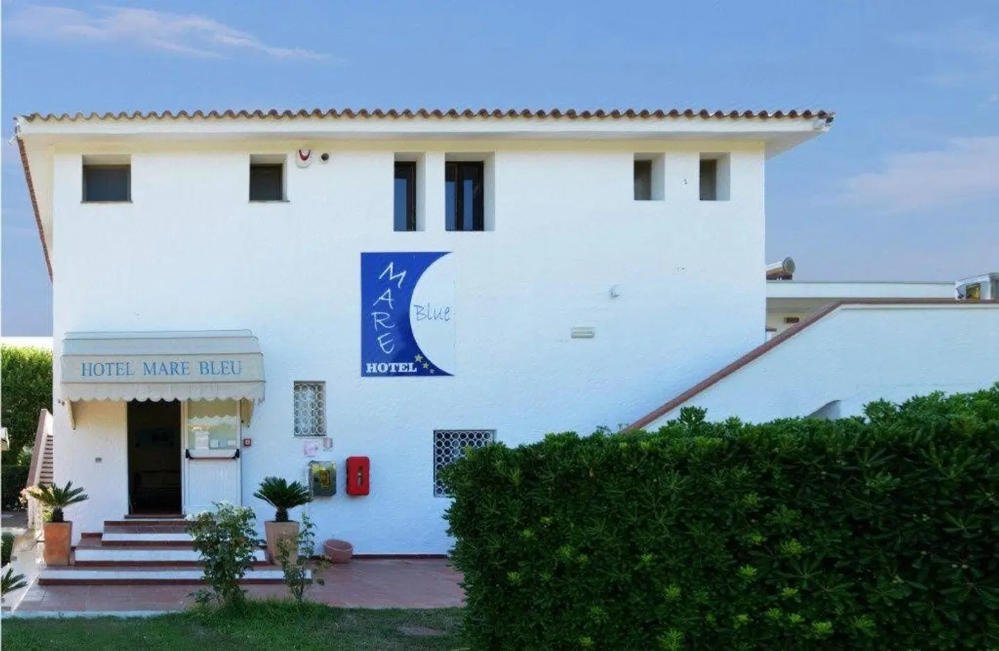 Mare Blue EXTERIOR