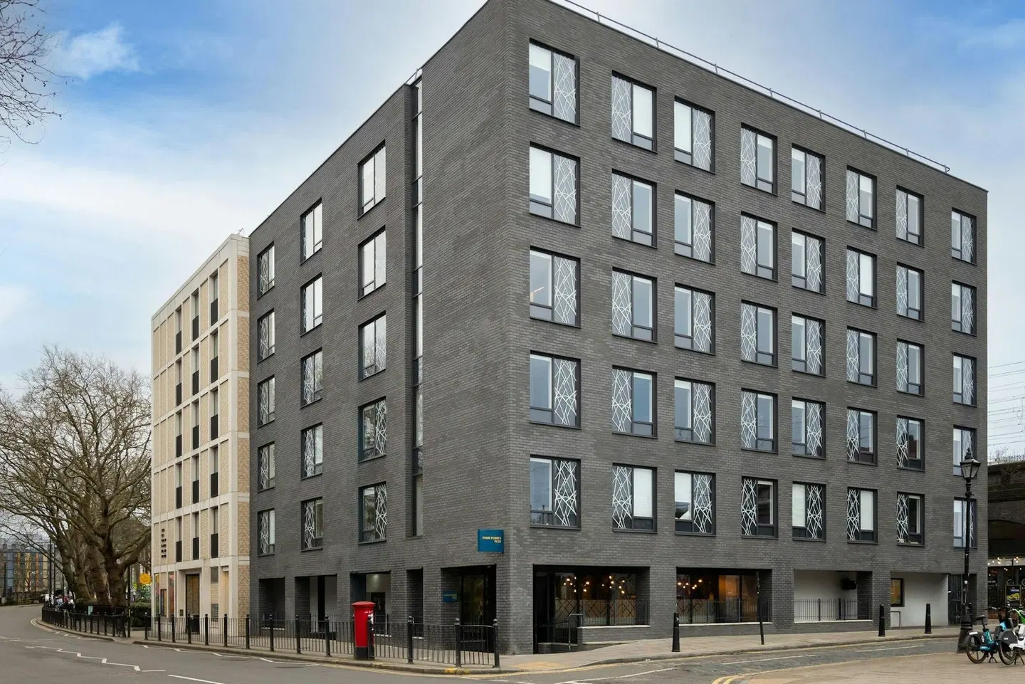 The East London Hotel EXTERIOR