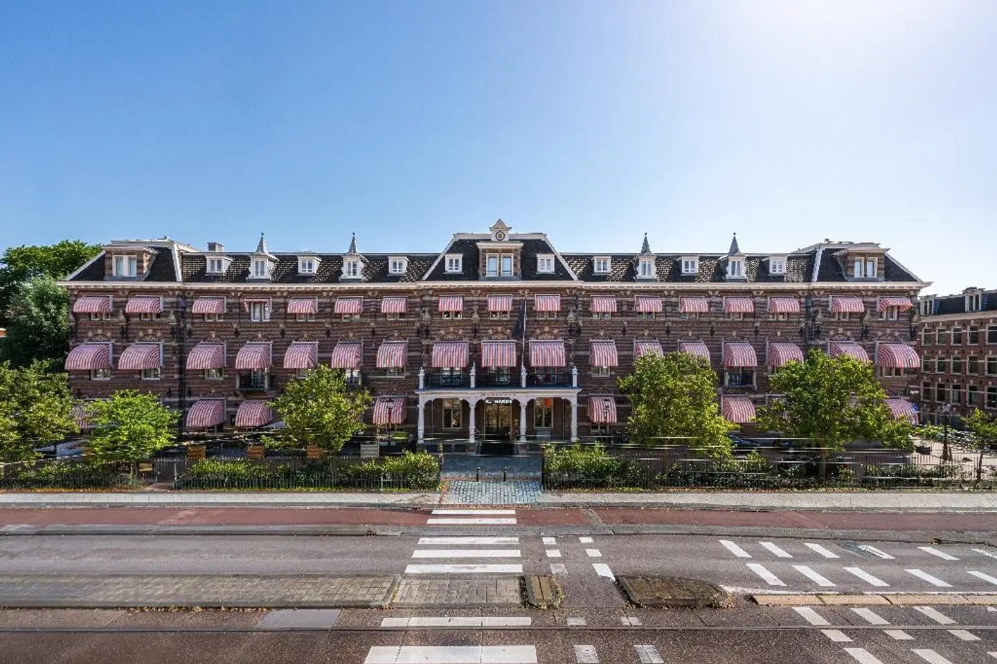 The Manor Amsterdam EXTERIOR
