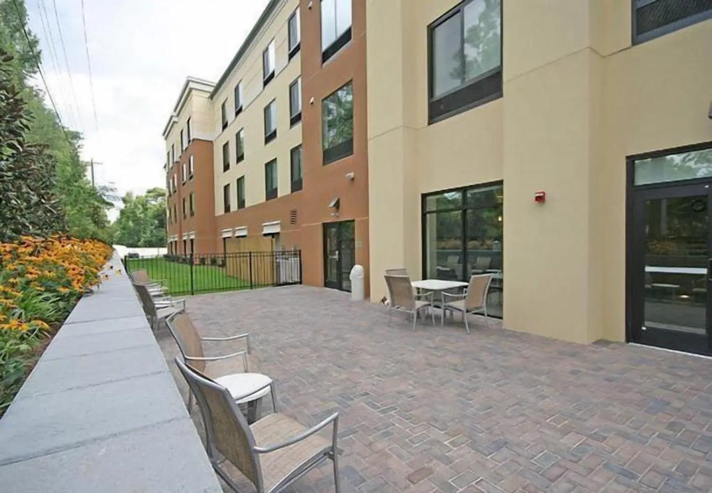 SpringHill Suites Charleston North/Ashley Phosphate EXTERIOR