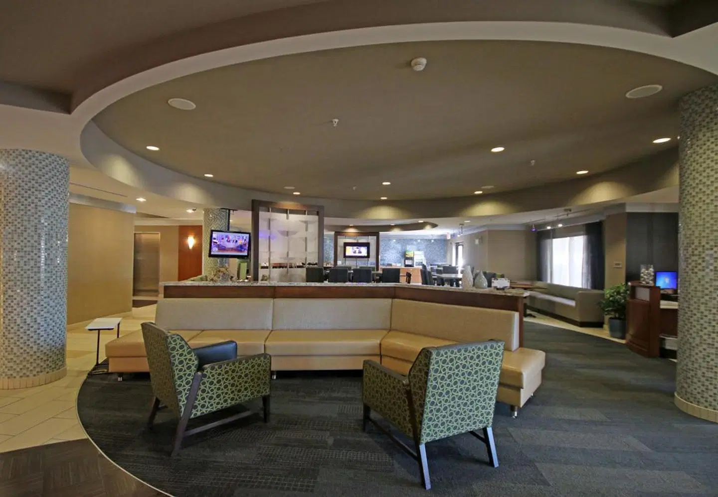 SpringHill Suites Charleston North/Ashley Phosphate Bar