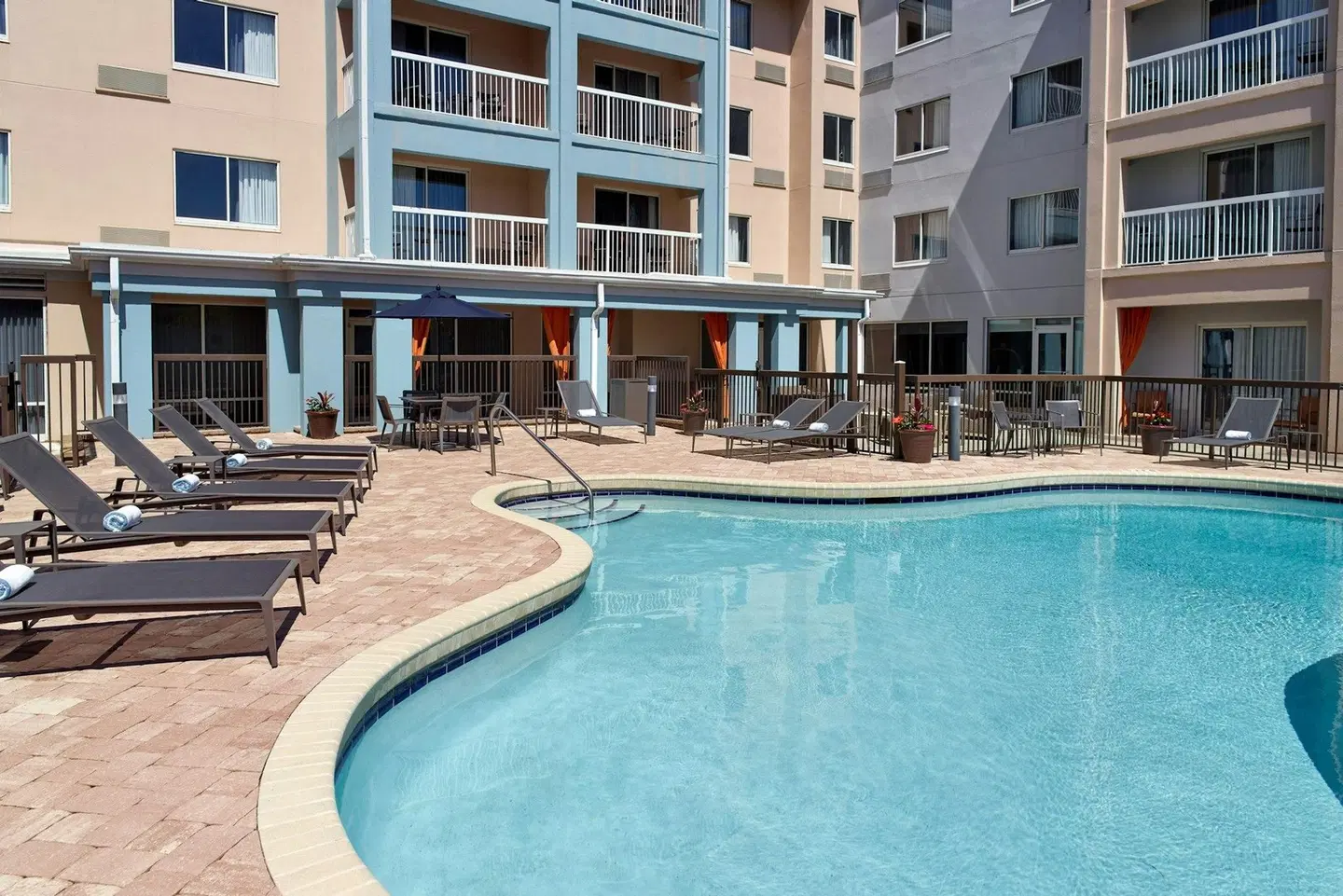 Courtyard by Marriott Myrtle Beach Broadway OUTDOOR_POOL