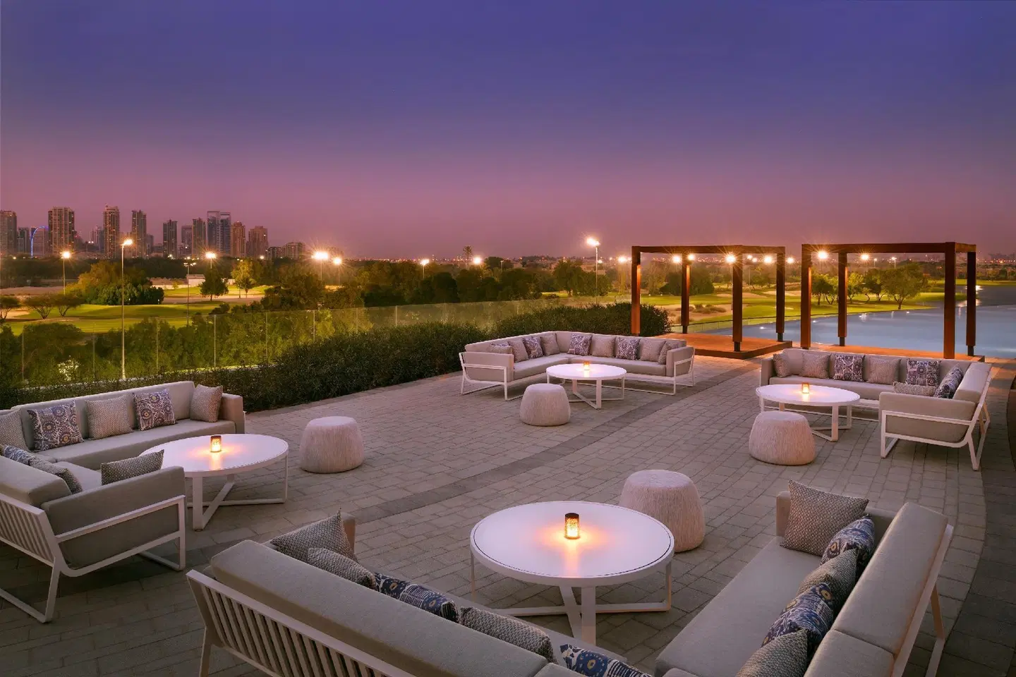 Vida Emirates Hills Terrasse