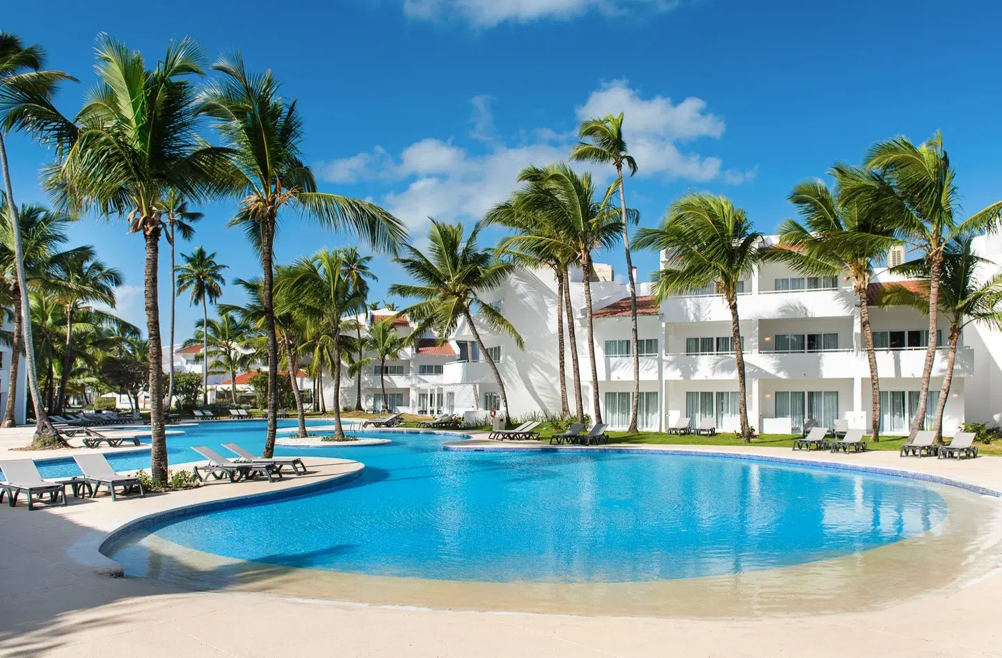 Occidental Punta Cana OUTDOOR_POOL