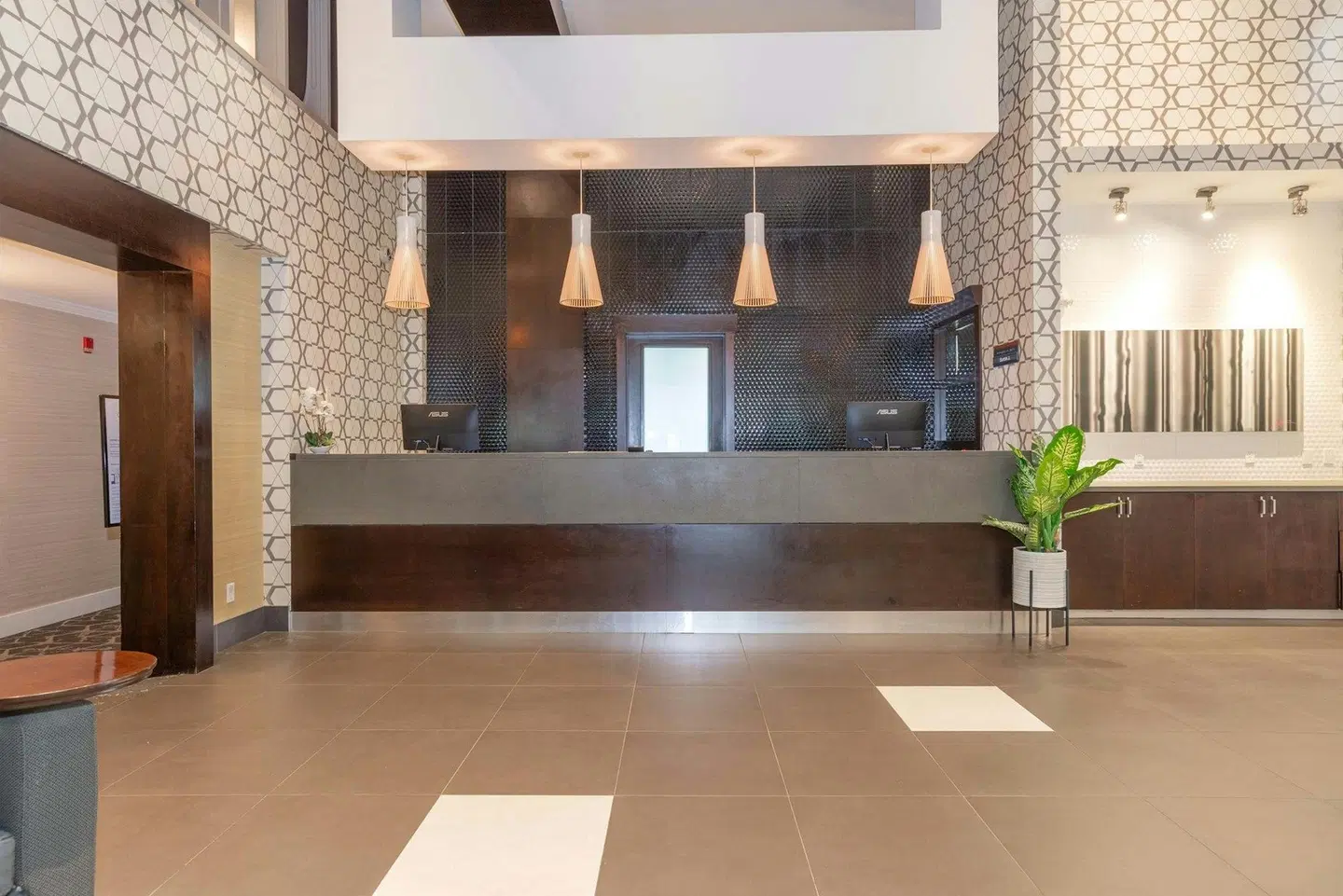 Sandman Hotel & Suites Abbotsford LOUNGE_LOBBY