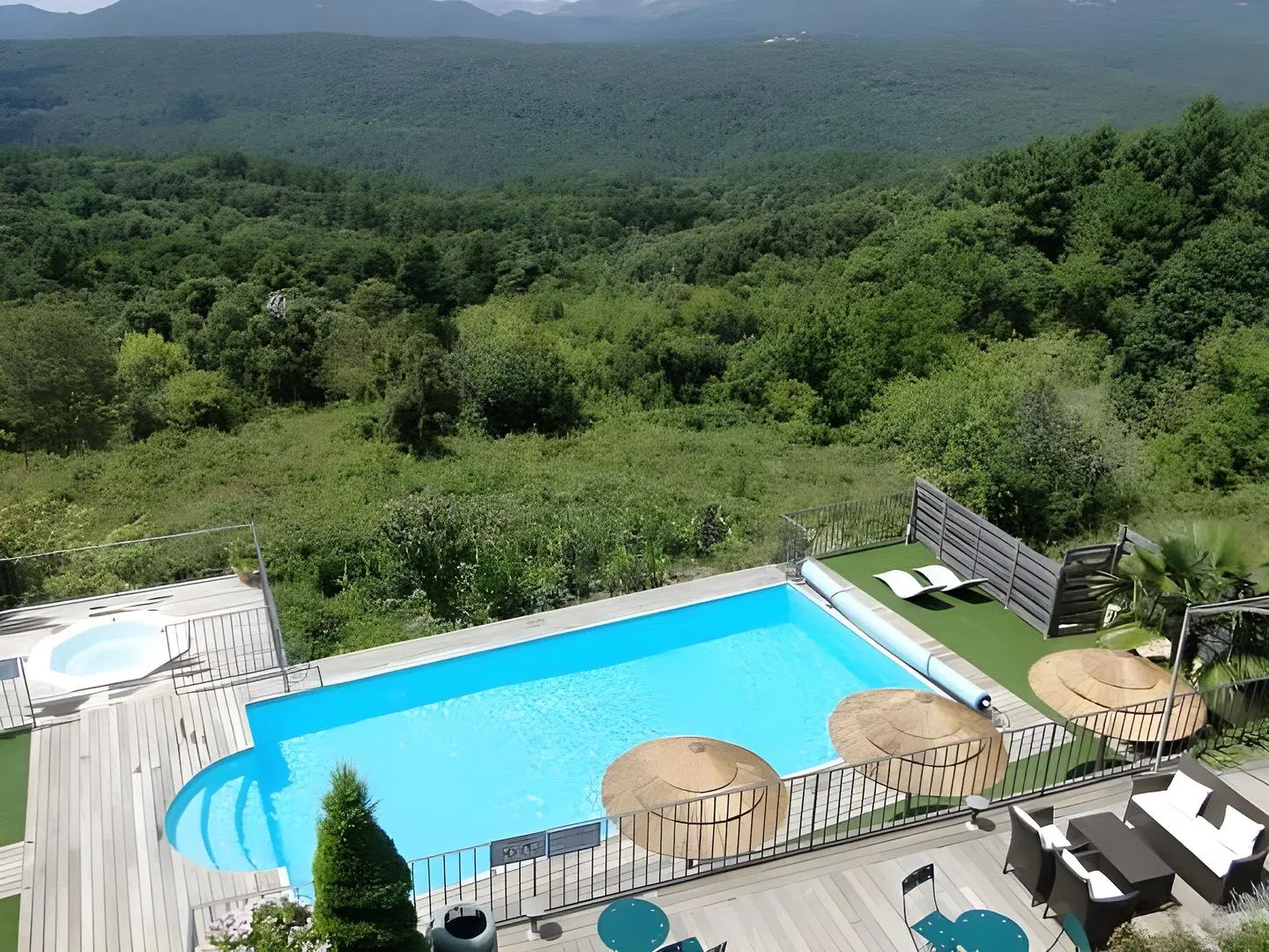 Hôtel du Tourisme OUTDOOR_POOL