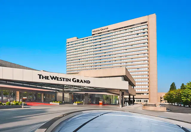 The Westin Grand Munich - inklusive NFL Ticket und Patriots Package EXTERIOR