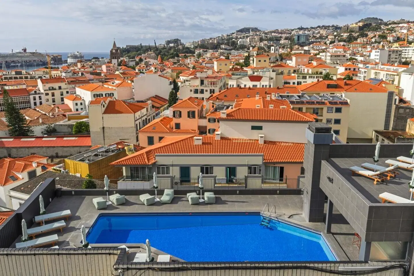 The Editory Garden Funchal OUTDOOR_POOL