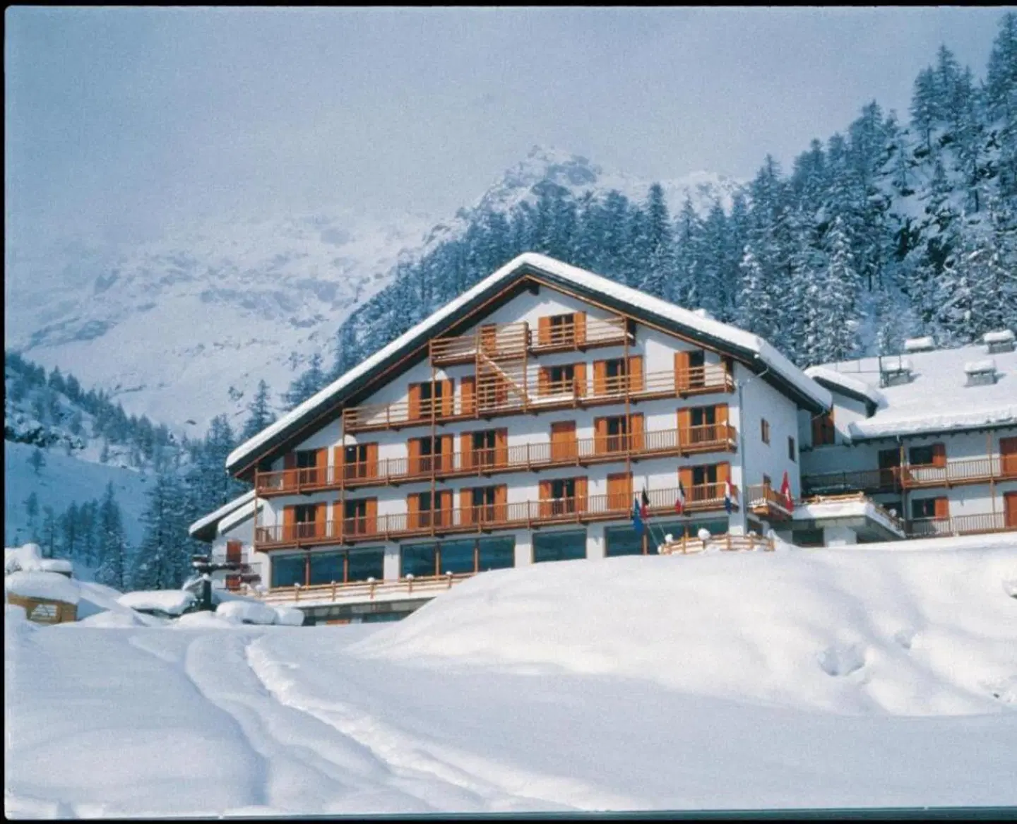 La Trinite Monboso Hotel EXTERIOR