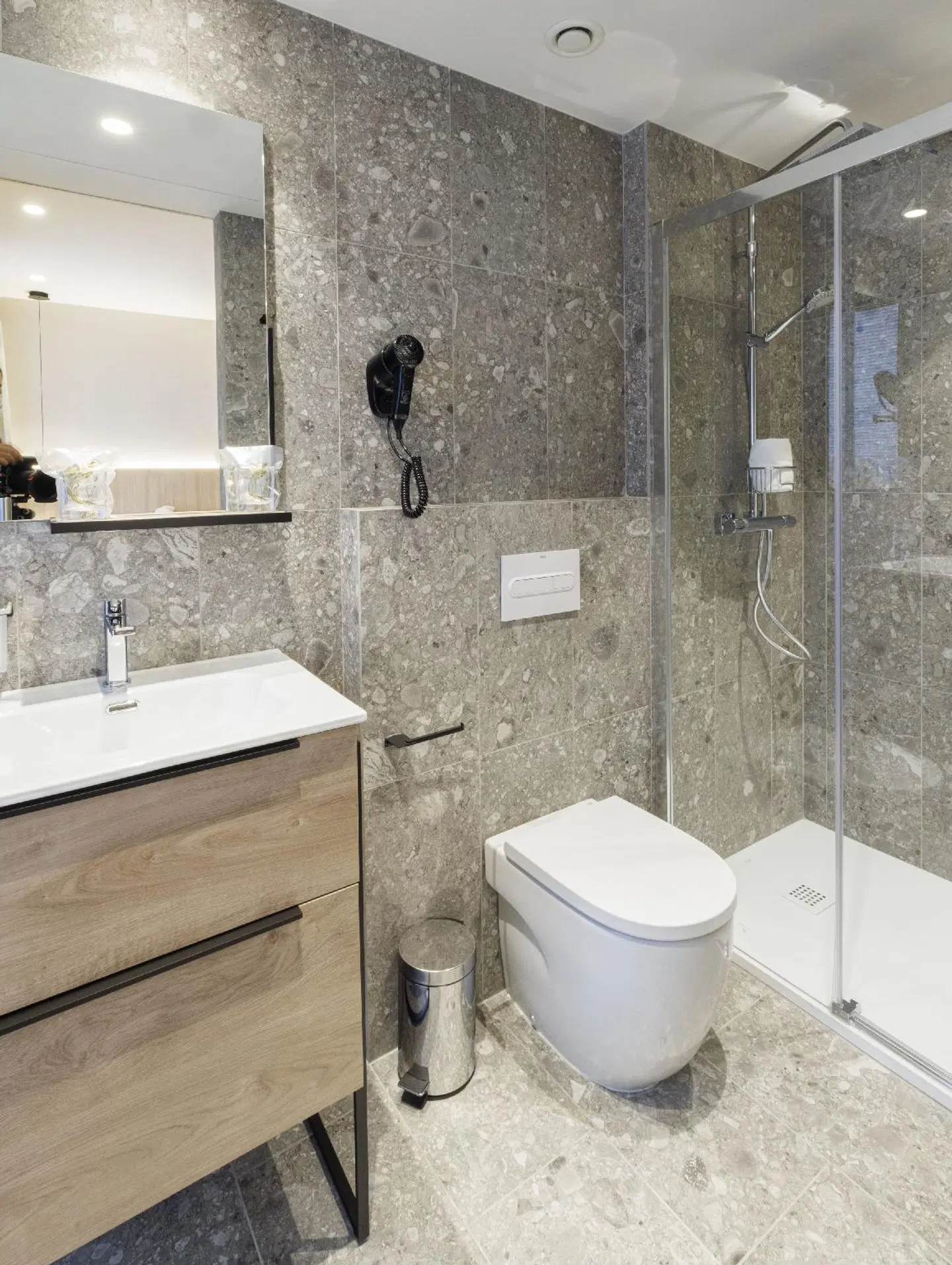 INN BOUTIQUE LEON Badezimmer