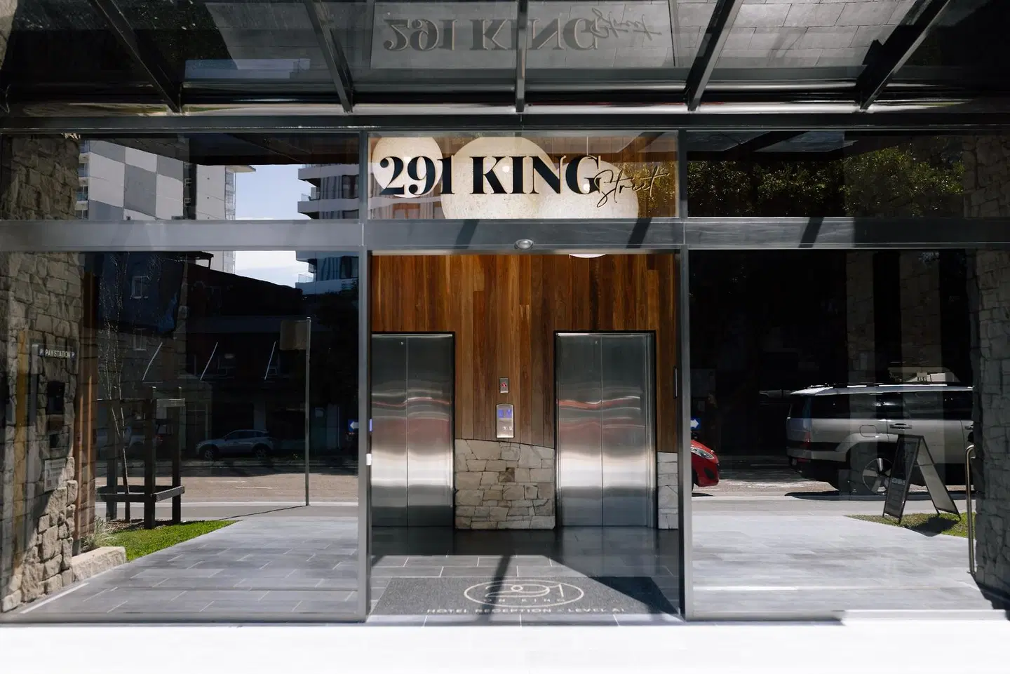 291 on King EXTERIOR
