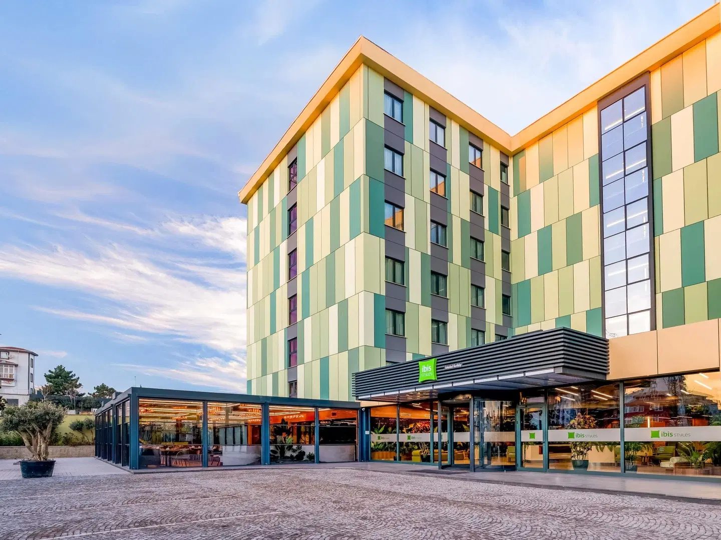 Ibis Styles Istanbul Kurtköy EXTERIOR