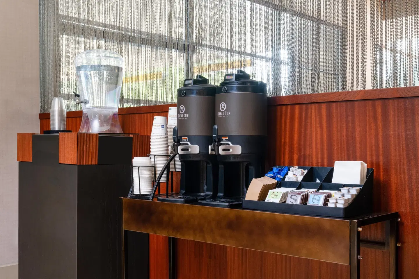 Silver Cloud Hotel - Bellevue Eastgate Restaurant