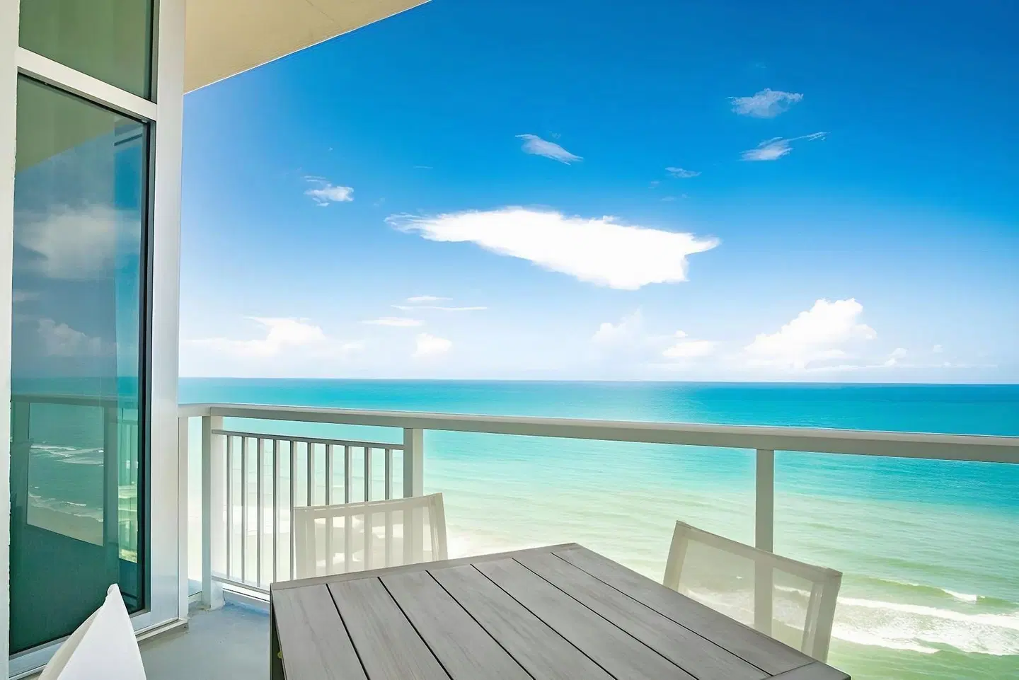 Daytona Grande Oceanfront Resort Terrasse