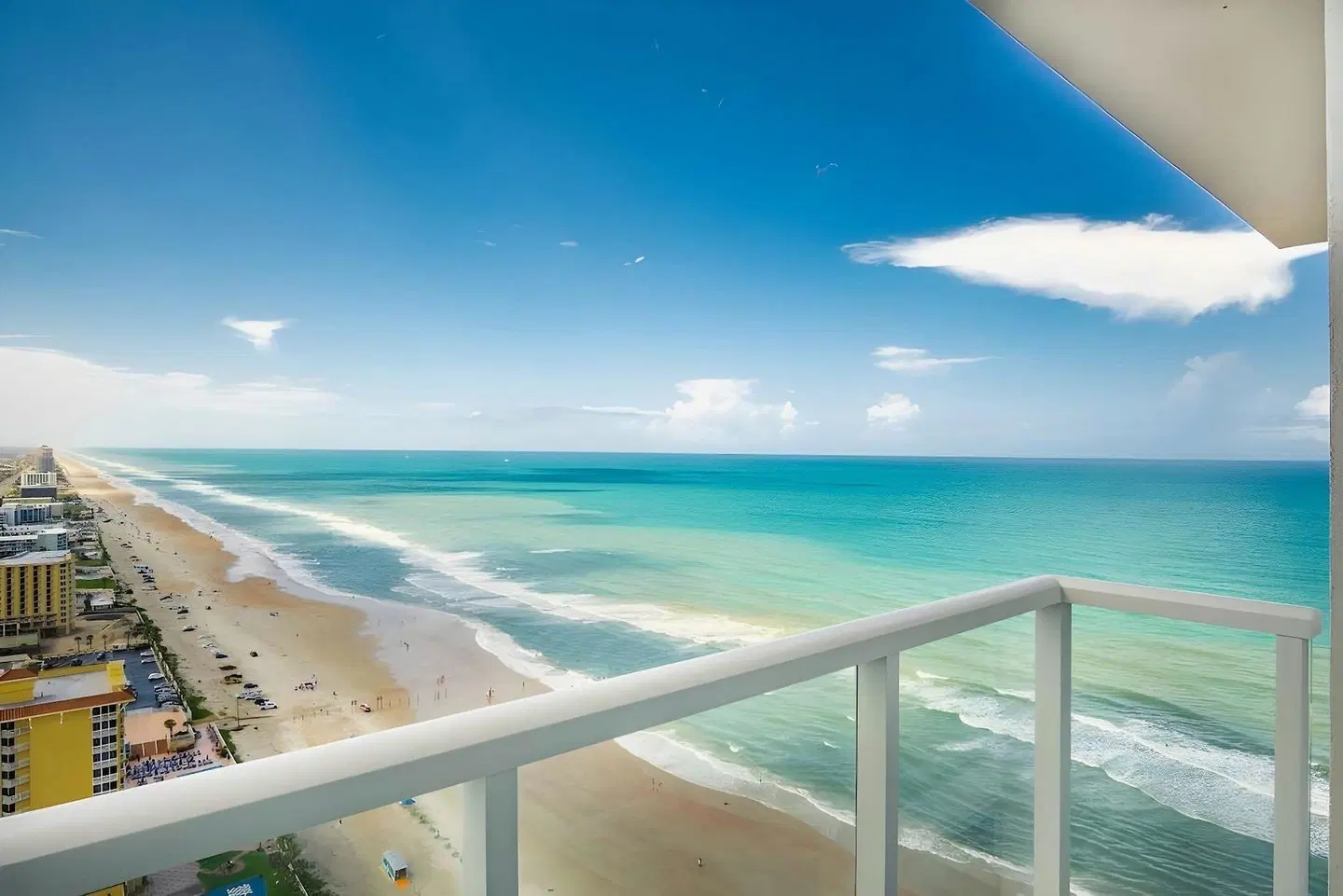 Daytona Grande Oceanfront Resort Strand