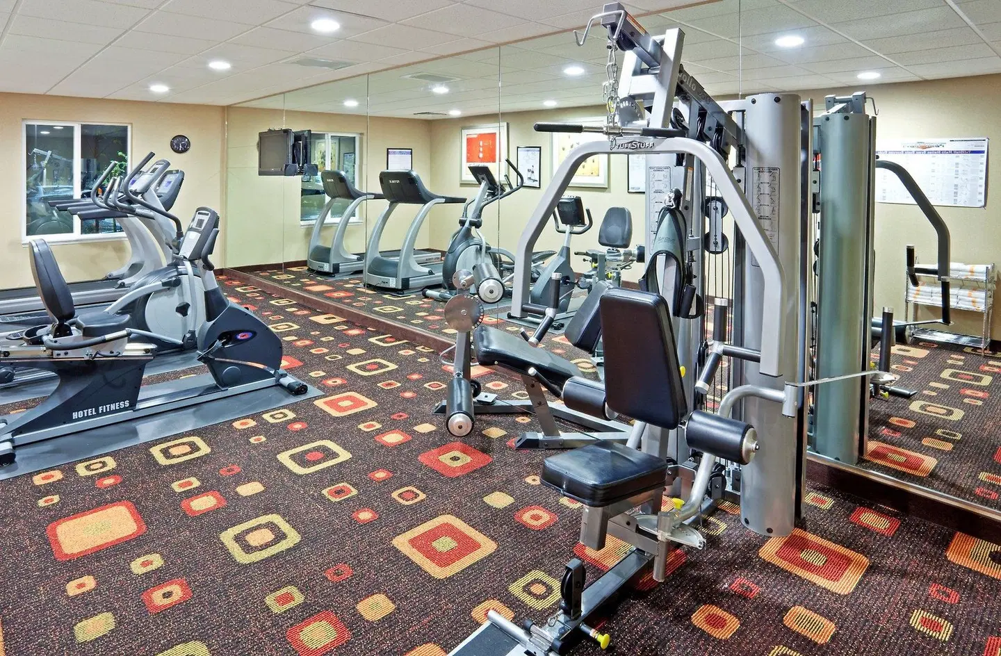 Holiday Inn Express & Suites Sumner - Puyallup Area by IHG SPORTS_AND_LEISURE