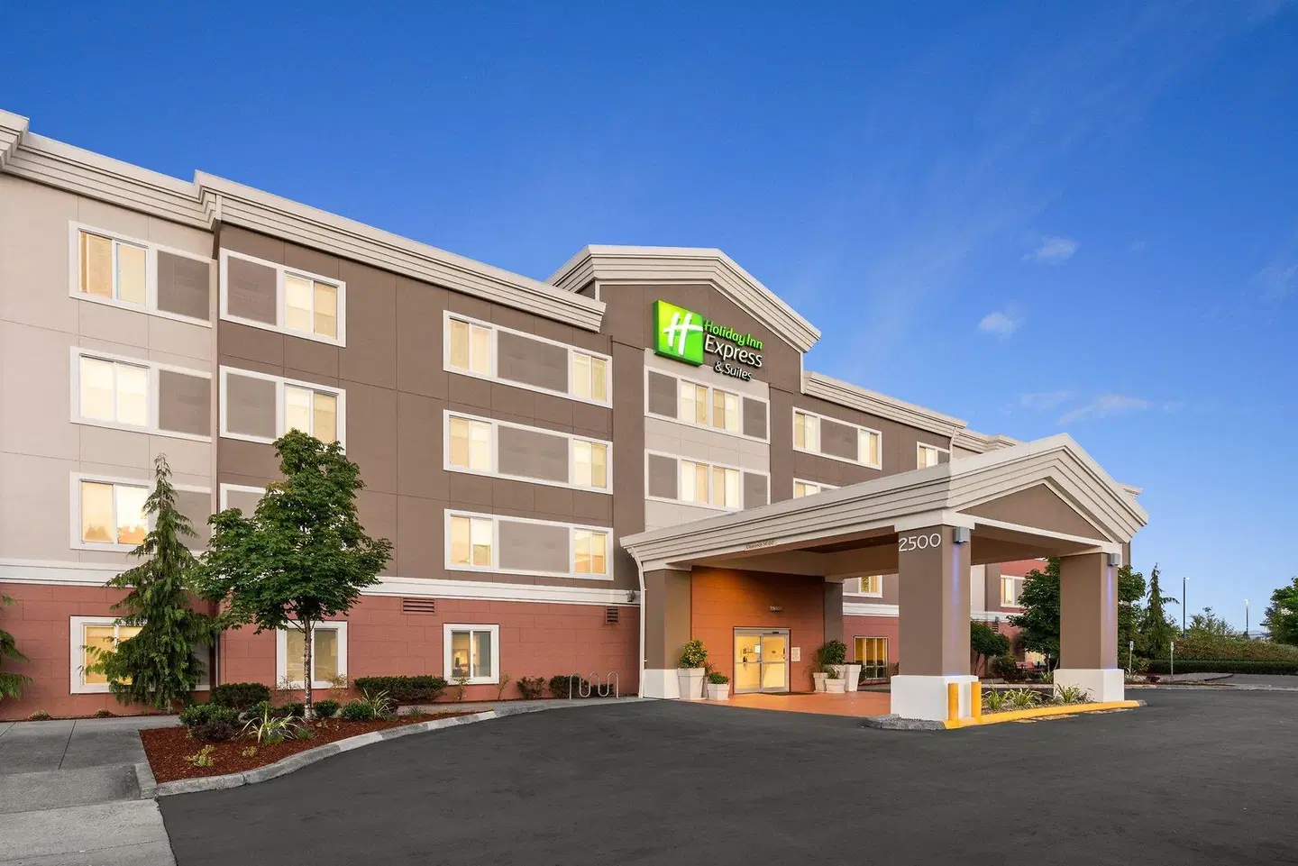 Holiday Inn Express & Suites Sumner - Puyallup Area by IHG EXTERIOR