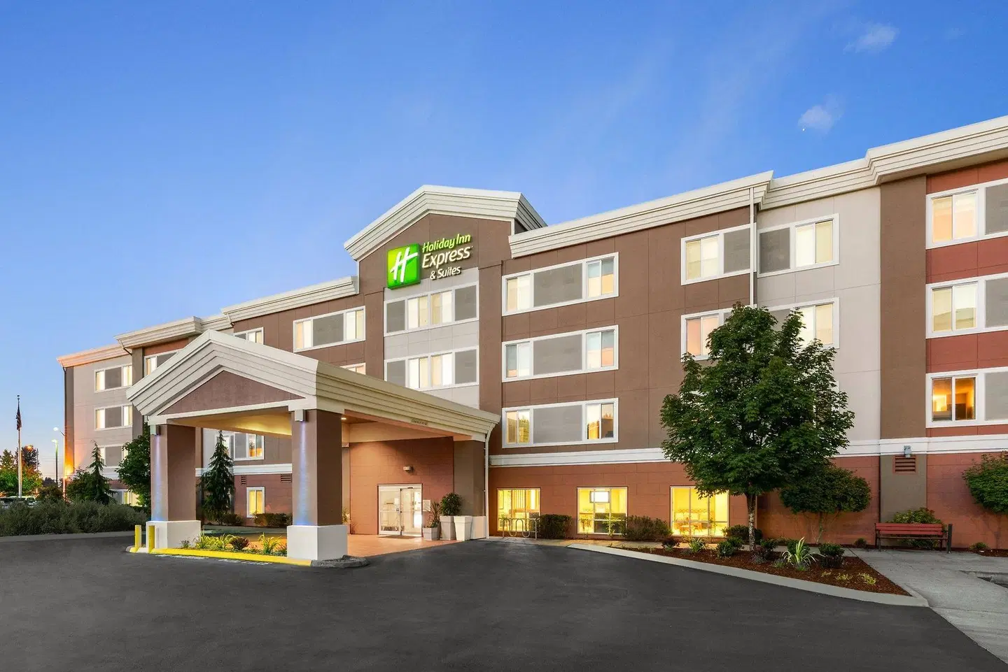 Holiday Inn Express & Suites Sumner - Puyallup Area by IHG EXTERIOR