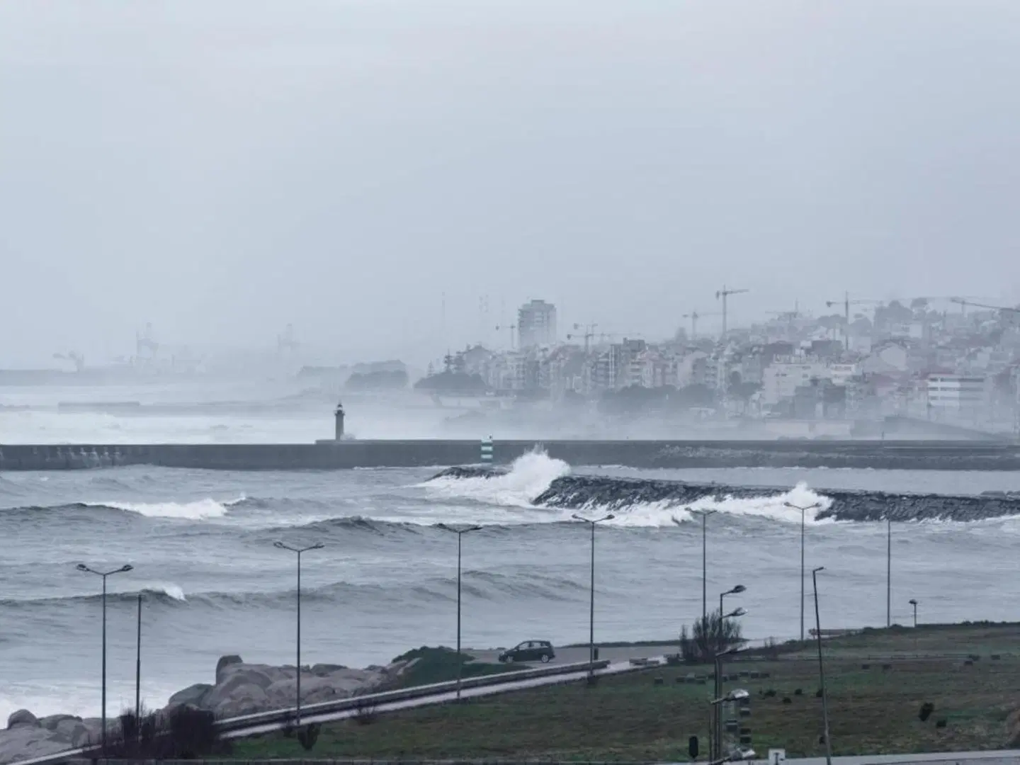 Feel Porto Wine Essence Flats LANDSCAPE