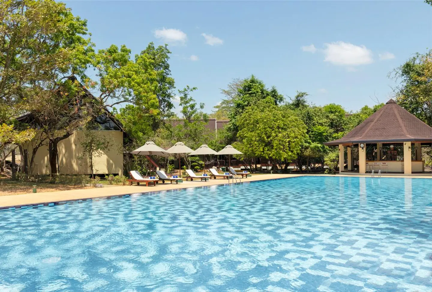 The Paradise Dambulla OUTDOOR_POOL