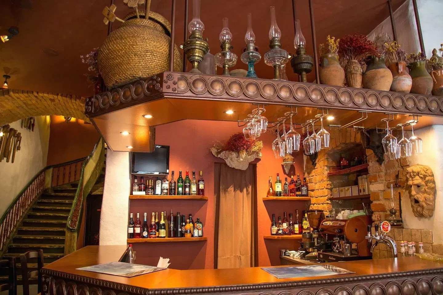 Justus Bar