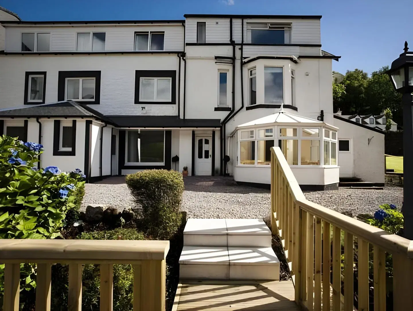 Lochside Guest House EXTERIOR