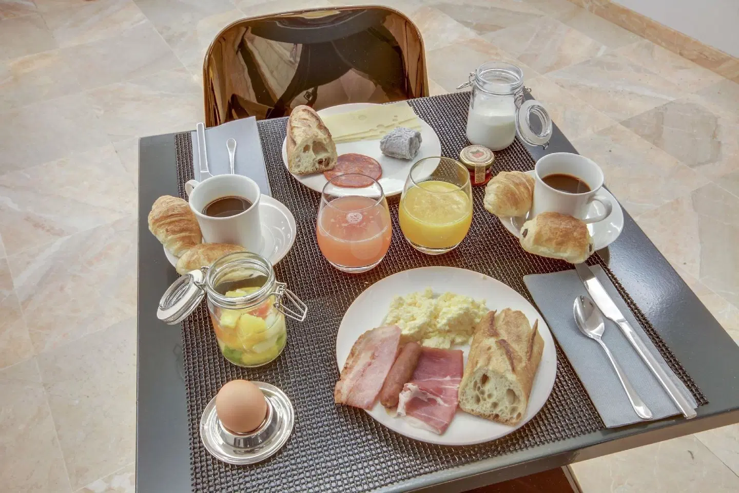 Sevres Saint Germain Restaurant