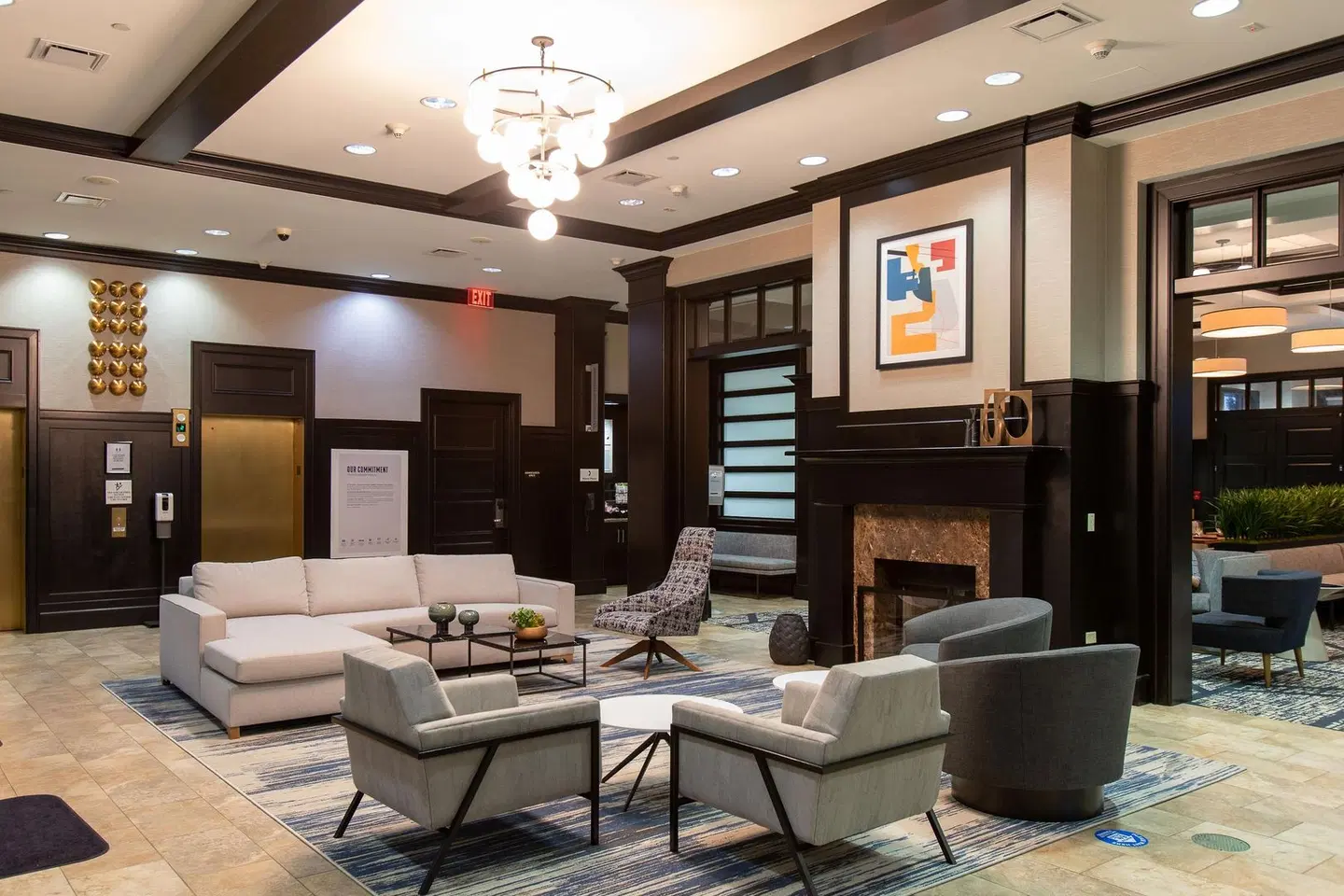 Sheraton Chicago Northbrook LOUNGE_LOBBY