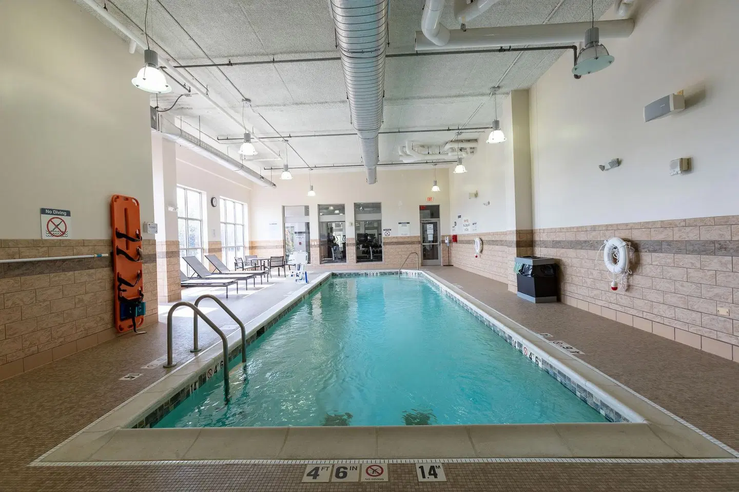 Sheraton Chicago Northbrook Hallenbad