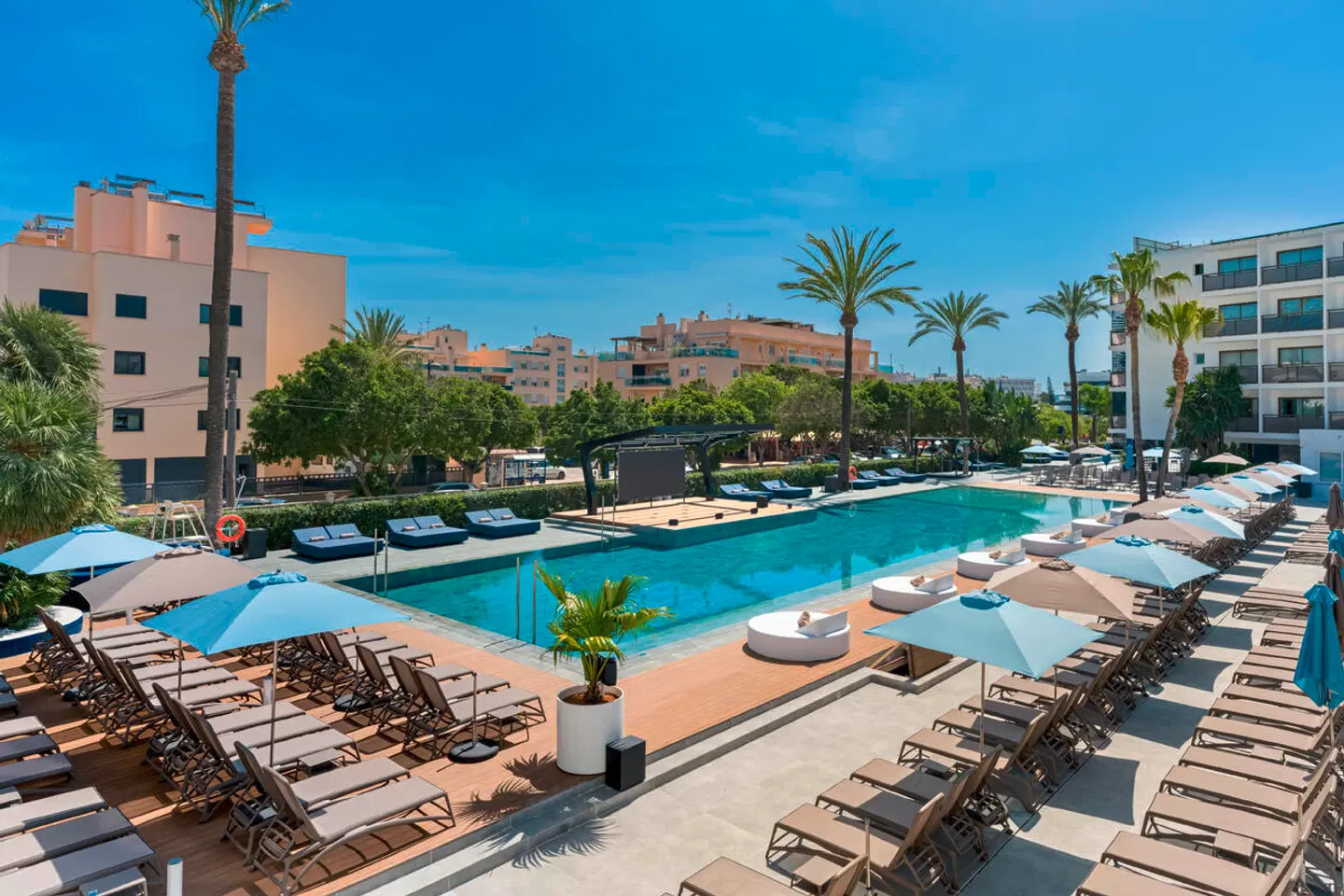 Vibra Mare Nostrum OUTDOOR_POOL