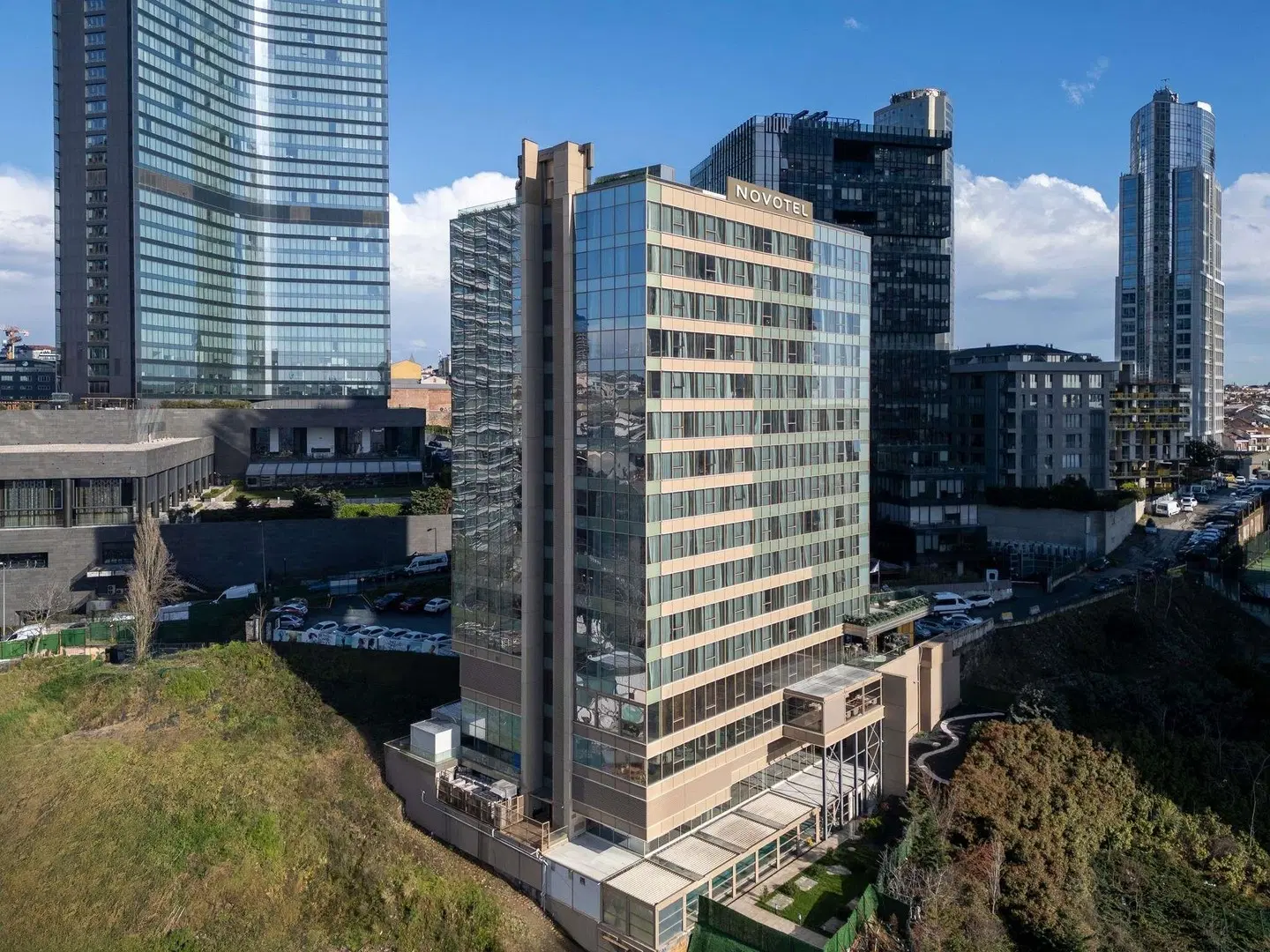 Novotel Istanbul Bomonti EXTERIOR
