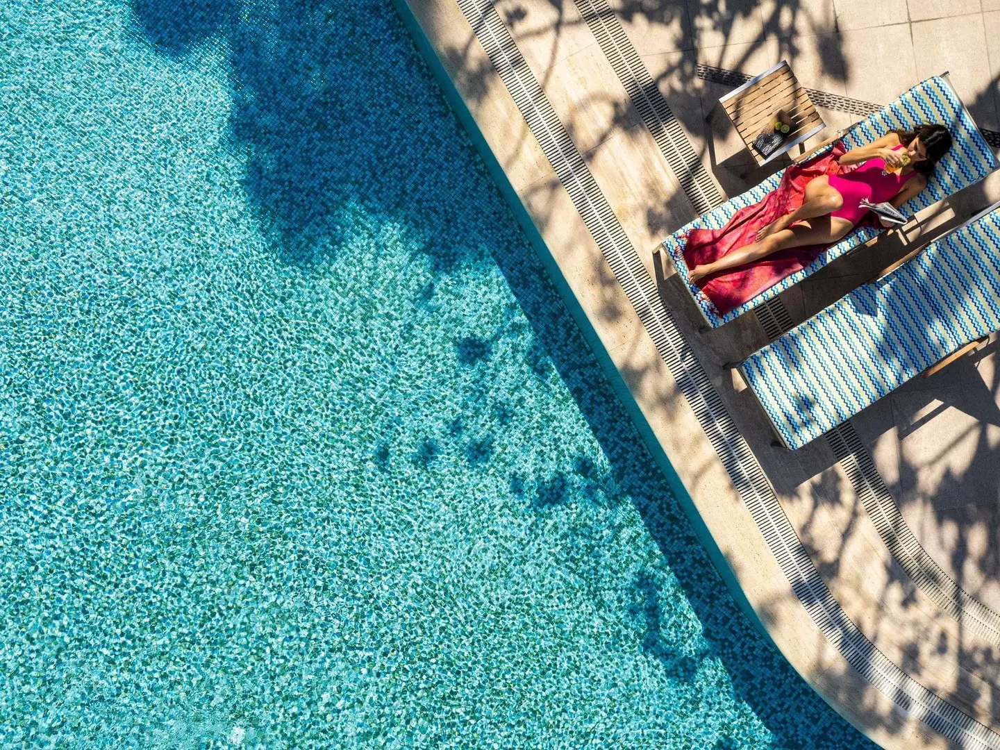 Swissôtel Büyük Efes Hallenbad