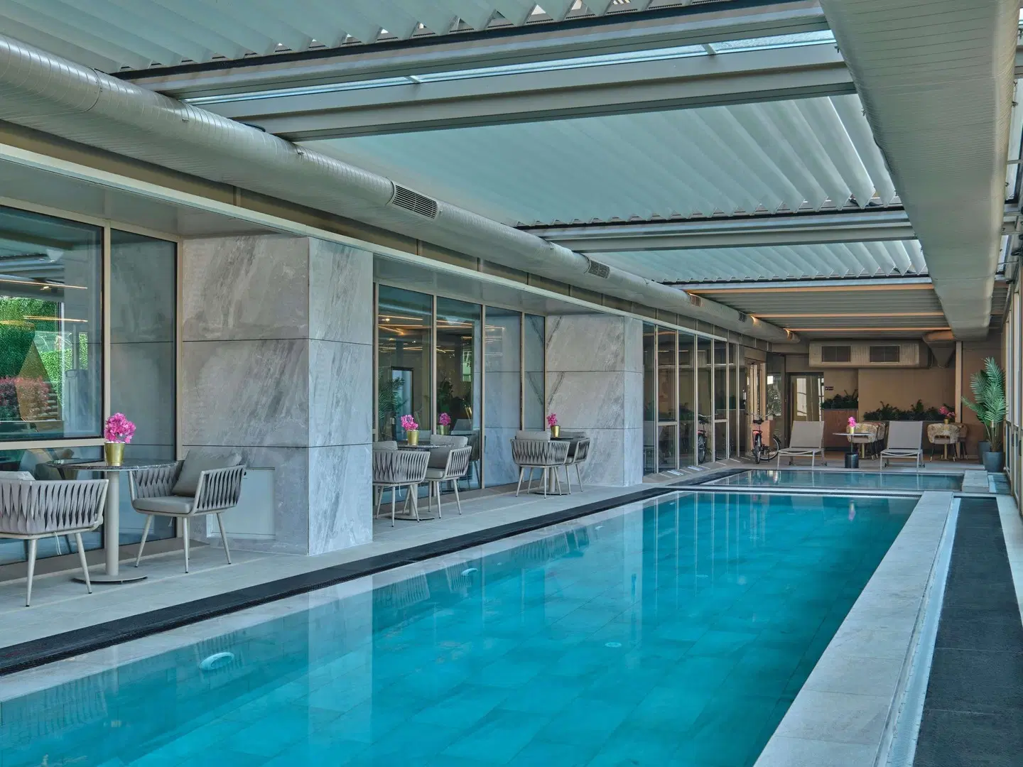 Novotel Istanbul Bomonti Hallenbad