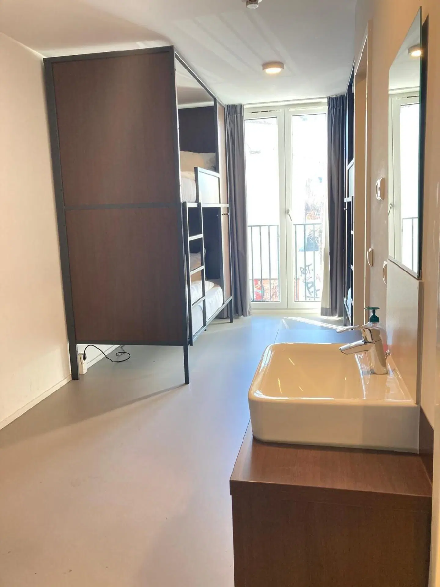 Nena Hostel Berlin Badezimmer