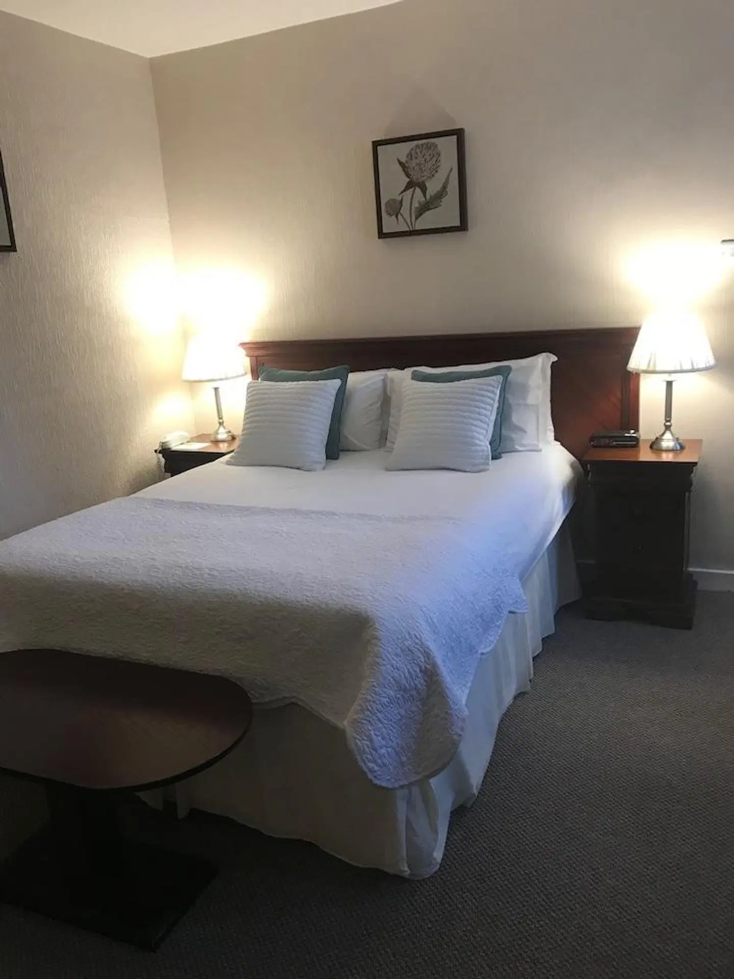 Mansfield House ROOM_EXAMPLE