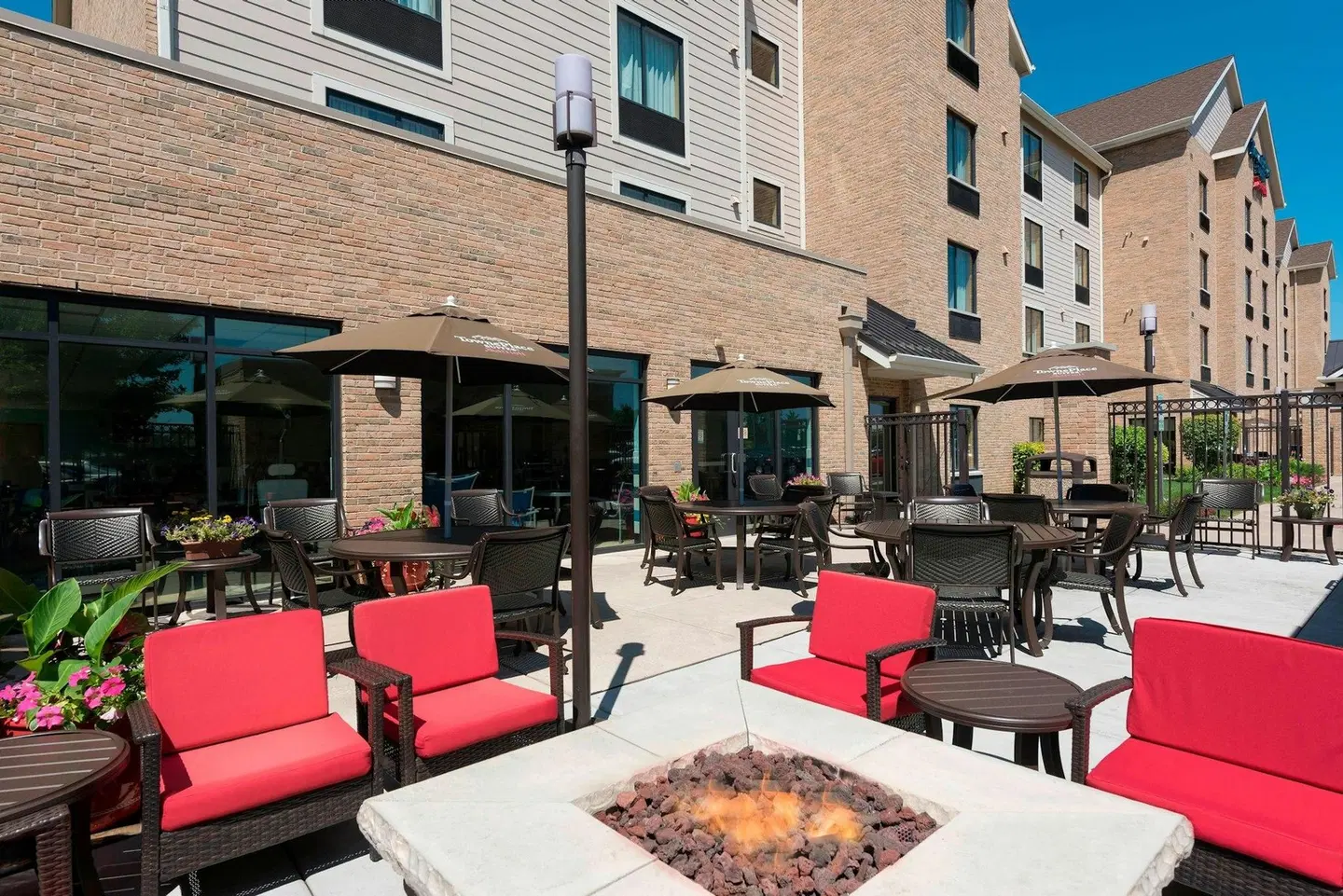 TownePlace Suites by Marriott Joliet South Terrasse