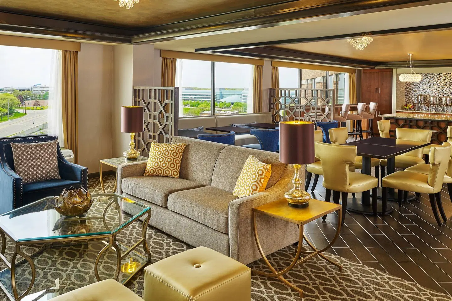 Sheraton Lisle Hotel LOUNGE_LOBBY
