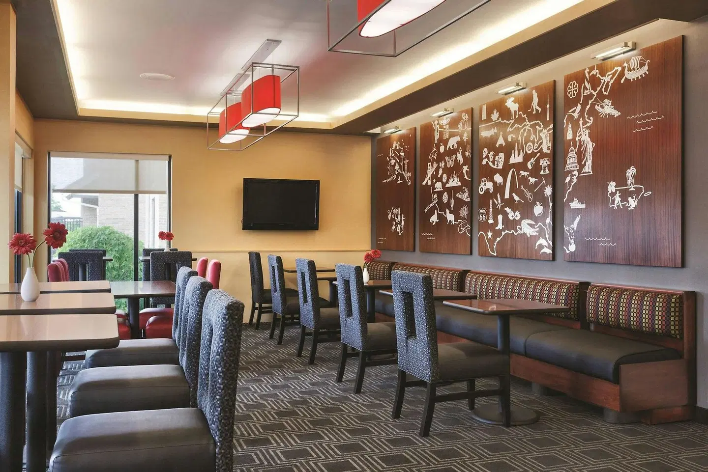 TownePlace Suites by Marriott Joliet South Bar