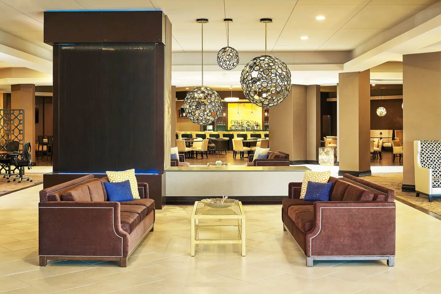 Sheraton Lisle Hotel LOUNGE_LOBBY