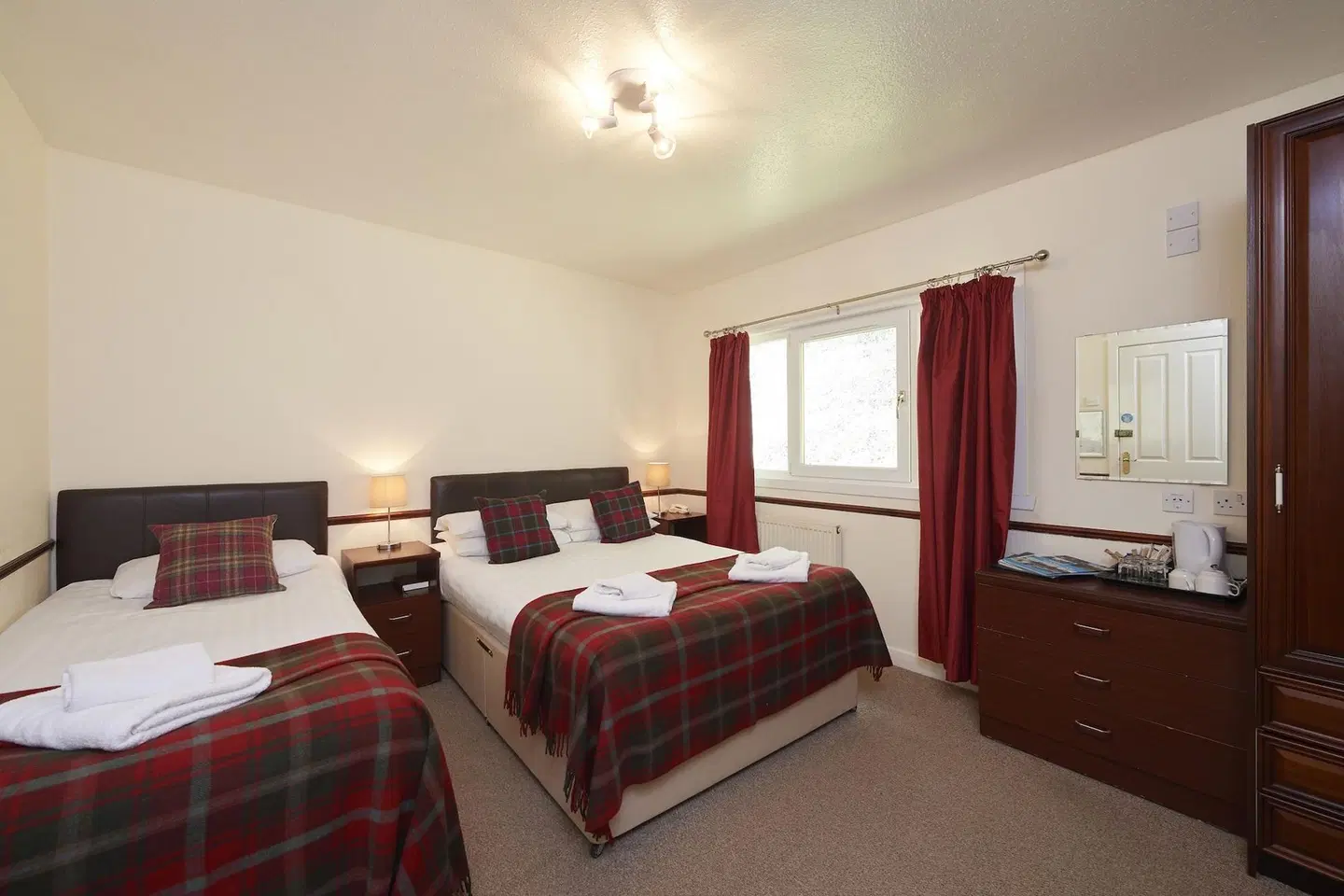 Loch Ness Clansman ROOM_EXAMPLE