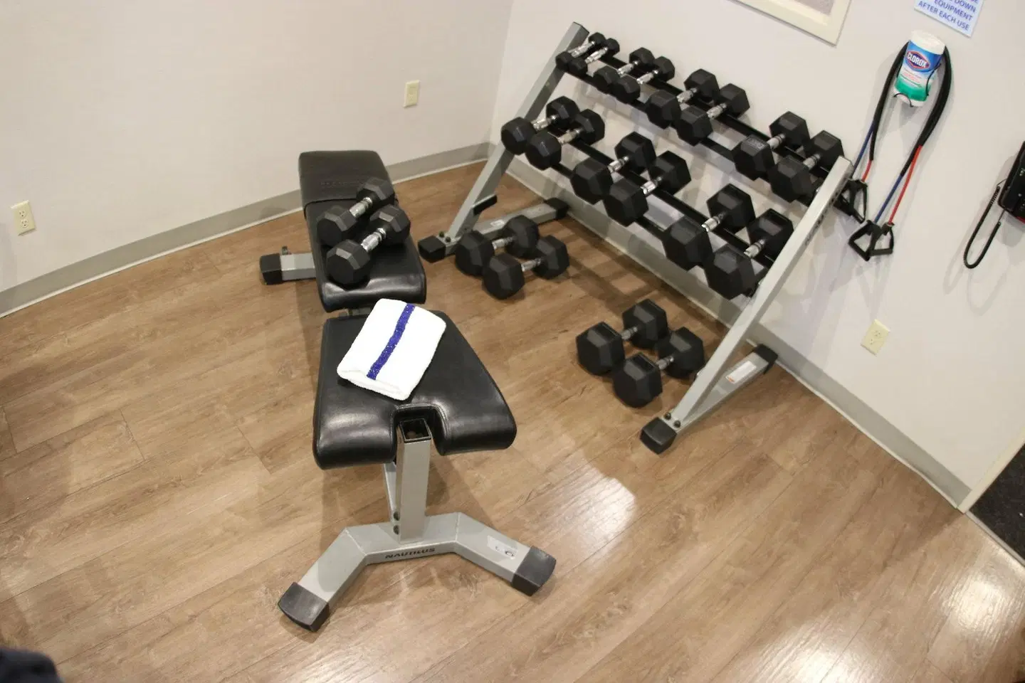Holiday Inn Express & Suites Cheney by IHG SPORTS_AND_LEISURE