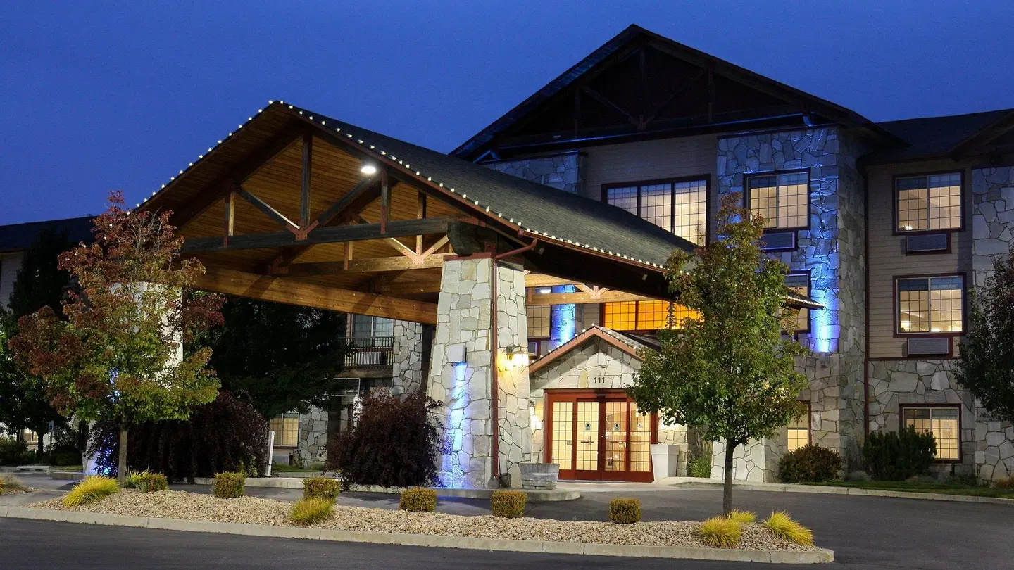 Holiday Inn Express & Suites Cheney by IHG EXTERIOR