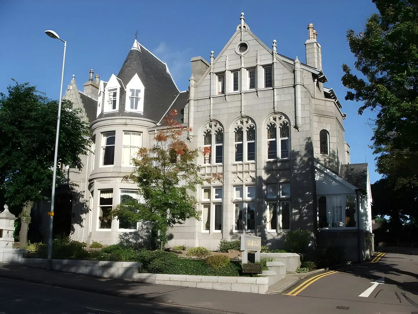 Atholl Hotel EXTERIOR