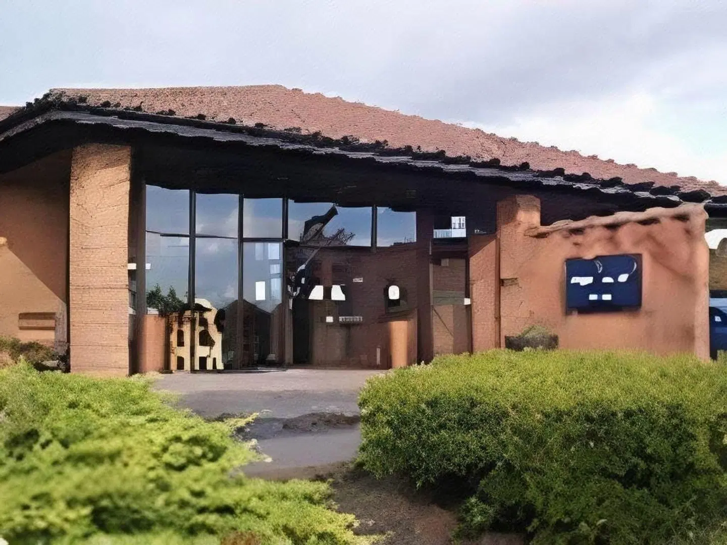 Riverside Lodge Hotel EXTERIOR