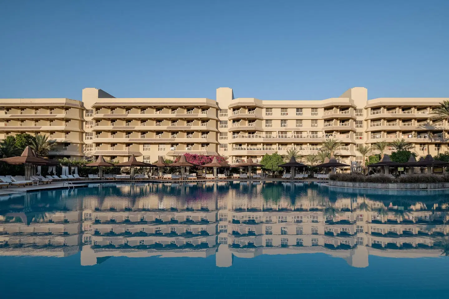 Sindbad Club OUTDOOR_POOL