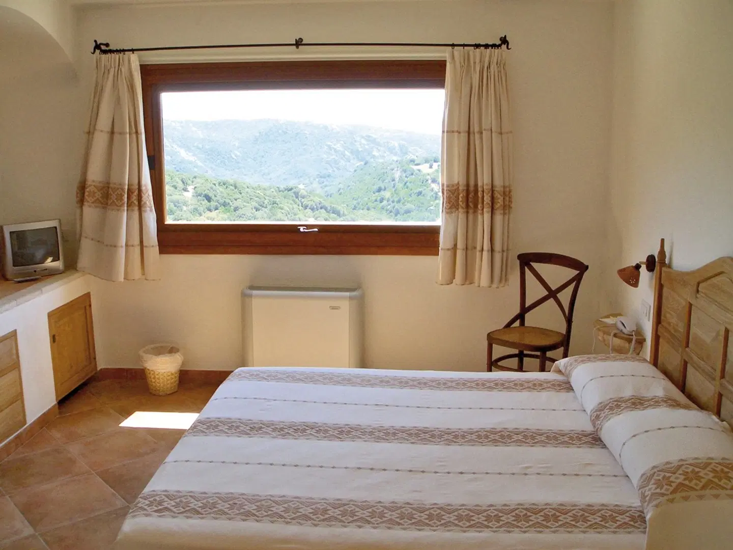 Arathena ROOM_EXAMPLE