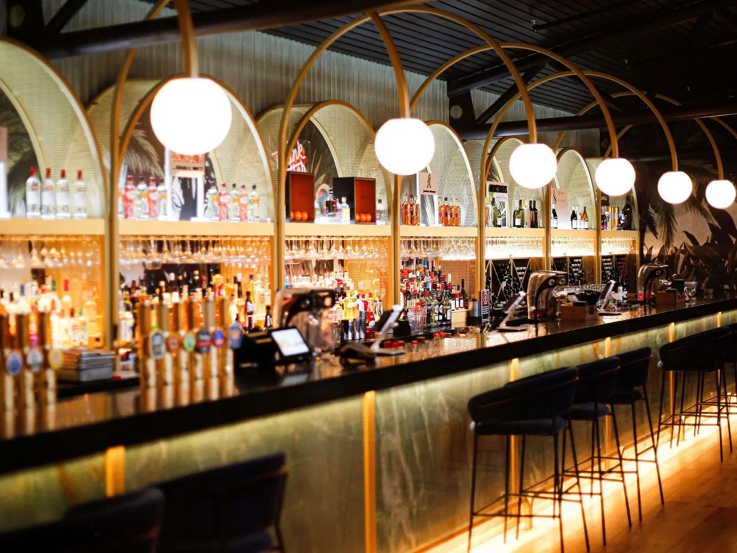 Mercure Orange Bar