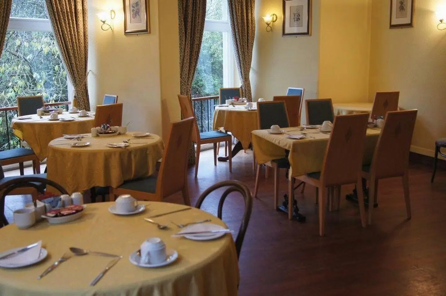 Woodside Hotel Restaurant