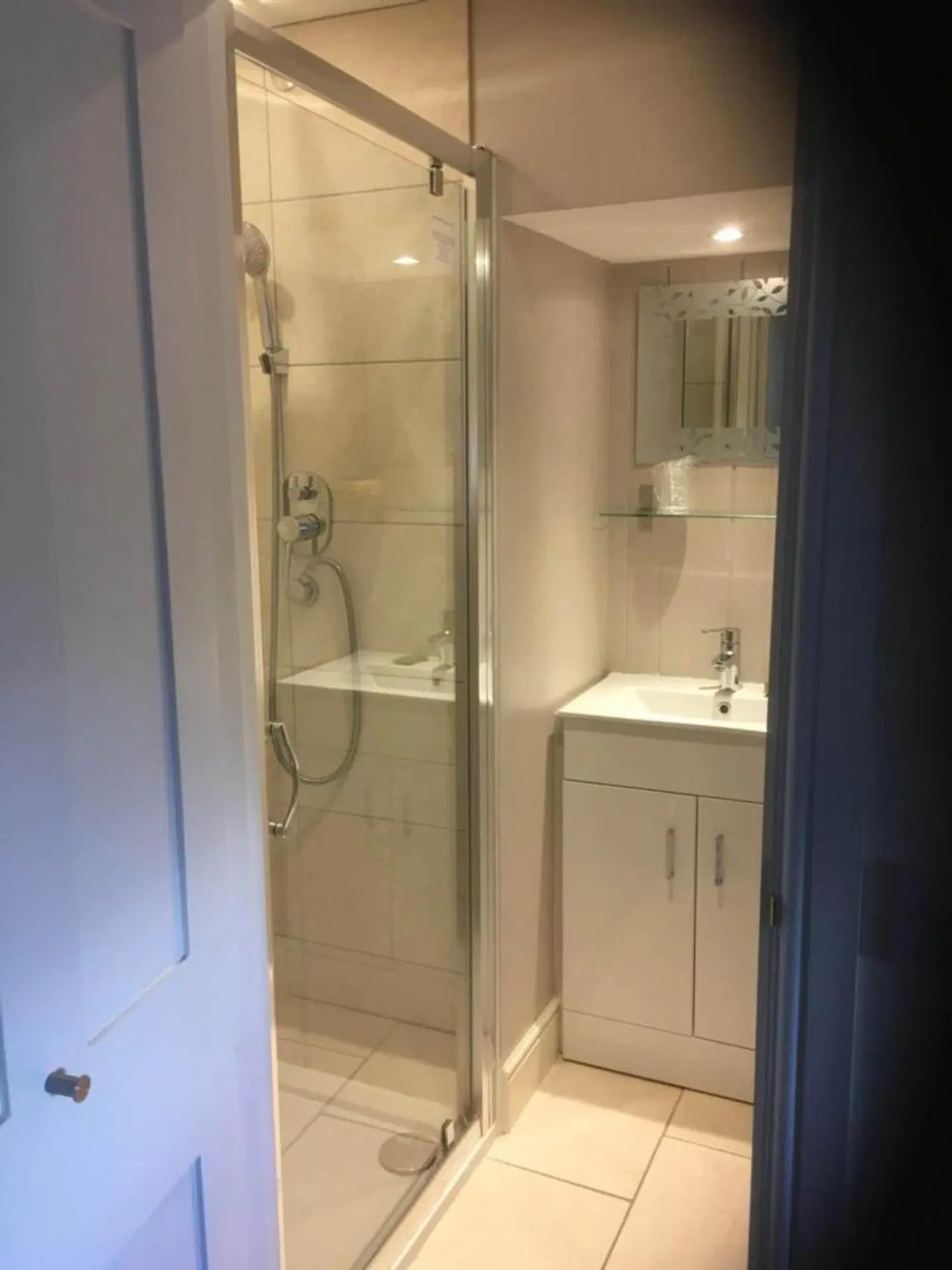 The Corrie Hotel Badezimmer